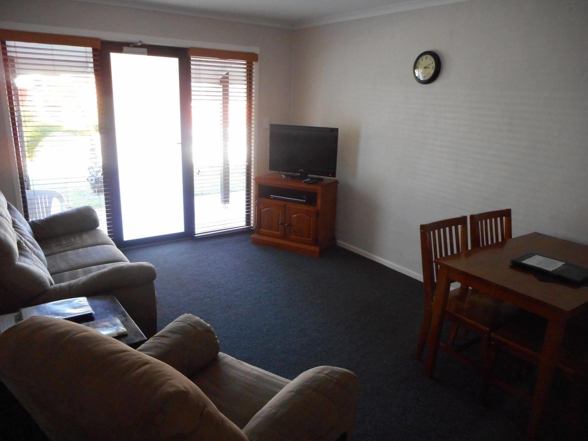 Hervey Bay Colonial Lodge Torquay Esterno foto