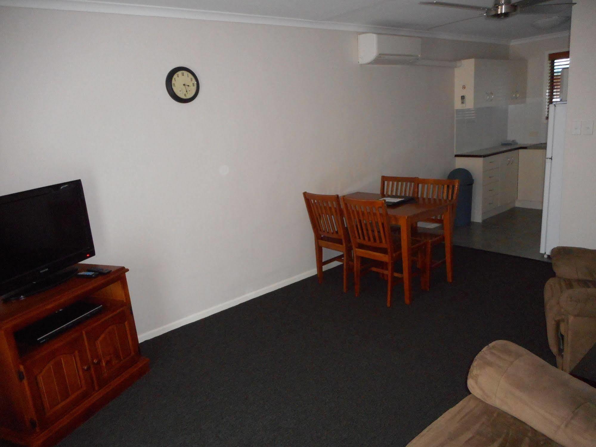 Hervey Bay Colonial Lodge Torquay Esterno foto